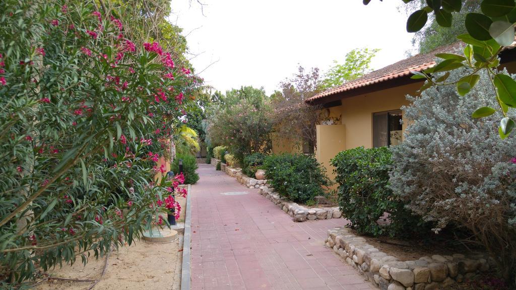 Almog Kibbutz Hotel Exterior foto