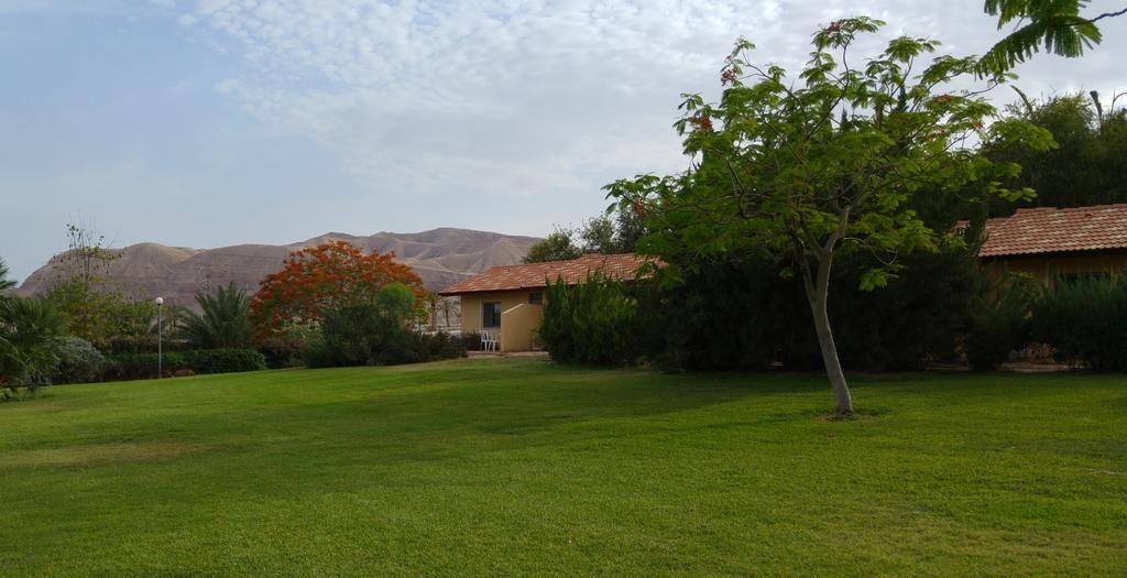 Almog Kibbutz Hotel Exterior foto